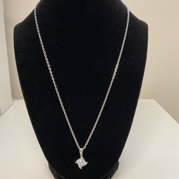 18K Gold Plated Necklace - Picture 2 of 2